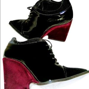 Brand new Velluto Coste Nero Boots/Booties 6.5
